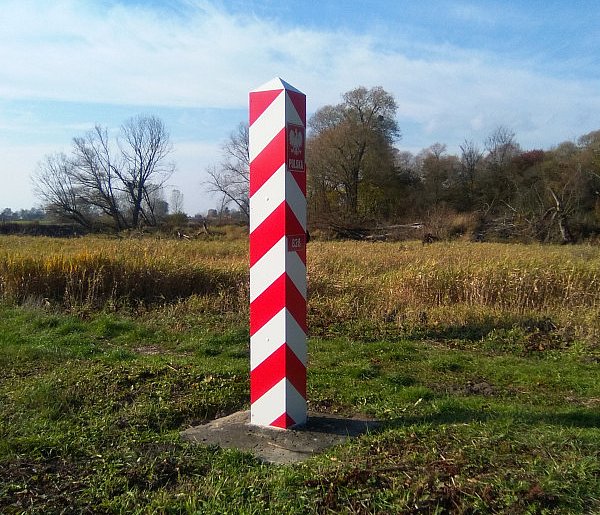 Nie każdy przejedzie bez zatrzymania. Wracają kontrole na granicach Polski-16112