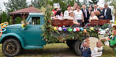 Dożynki Gminy Uniejów w Rożniatowie Kolonii. Święto plonów i tradycji [FOTO]-16786