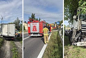 Uniejów. Kolizja trzech pojazdów na ulicy Sienkiewicza-16880