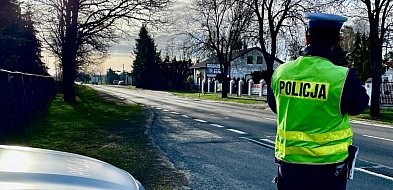 Dzisiaj na drogach powiatu poddębickiego więcej kontroli policyjnych-17087