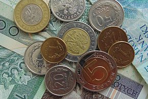 Nowe regulacje dla dorabiających. Od grudnia zmieniają się limity-17478