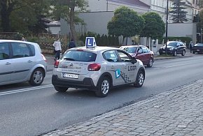 17-latkowie dostaną „prawko”. Nowe przepisy stawiają twarde warunki-17883