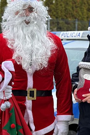 Policyjny Mikołaj znów na drogach powiatu-2445