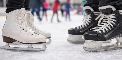 Ferie na lodowisku w Uniejowie. Dzieci i młodzież z darmowymi wejściami