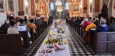 O której święcenie pokarmów w Uniejowie i pozostałych parafiach ?