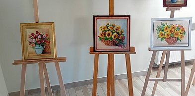 Kwiaty i pejzaże do końca kwietnia na wystawie w Uniejowie