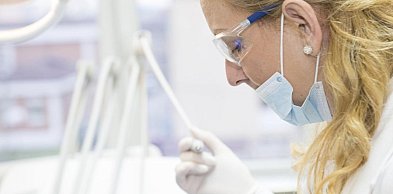 Jak wygląda kompleksowa metamorfoza uśmiechu — od pierwszej wizyty do efektu końco