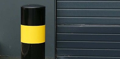 Słupki elastyczne – nowoczesne rozwiązanie dla bezpiecznej przestrzeni