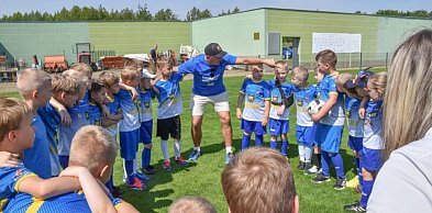 Uniejowska Akademia Futbolu rekrutuje. Dołącz do sztabu trenerskiego