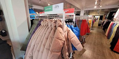 Do poniedziałku taniej! Ubierz się w 4F w Uniejowie-17212
