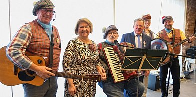 50 lat razem! Urząd Miasta w Uniejowie zbiera zgłoszenia par świętujących w 2026 r-17671