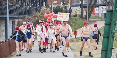 Członkowie uniejowskiego klubu morsów zapraszają na morsowanie podczas WOŚP