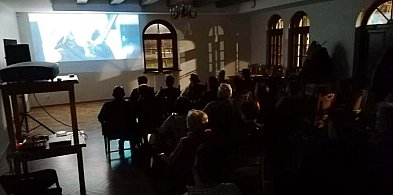 Wieczór filmowy w Uniejowie. MGOK zaprasza na seans w dworku