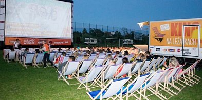 „Kino na leżakach” ponownie zawita do Uniejowa. Znamy repertuar
