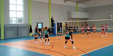 Kolejne Ligowe zwycięstwa siatkarek z UKS ORLĘTA WIELENIN-17547