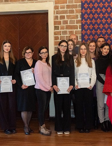 Oto najlepsi studenci i uczniowie. Burmistrz Uniejowa wręczył nagrody [FOTO]-17632