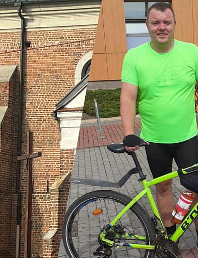 Z Uniejowa do Wilna na dwóch kółkach. Kolejna niezwykła inicjatywa księdza