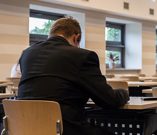 Zmiany w przepisach o wynagrodzeniach. Zapłacą za gotowość do pracy-17307