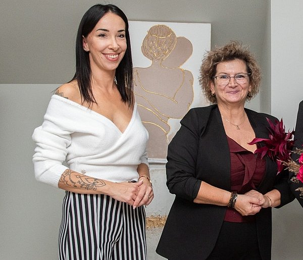 Kolor, faktura i emocje. Relacja z otwarcia wystawy w bibliotece-17383