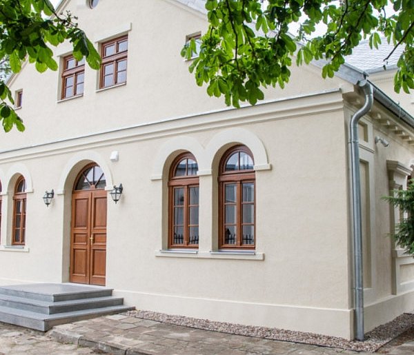 Kino w Dworku. MGOK zaprasza na  projekcję filmu „Sezony”-17521