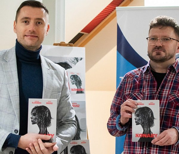 Napisali literacki serial. Klonowski i Bogusz  w Uniejowie na prapremierze książki-17550