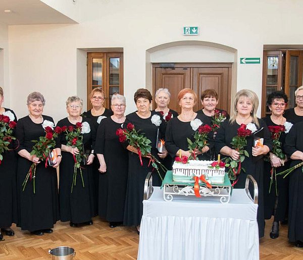 Trzy dekady uniejowskiego chóru. Kantylena świętowała jubileusz [ZDJĘCIA]-17701