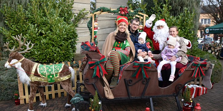 W Uniejowie w niedzielę zorganizowano Świąteczny Jarmark