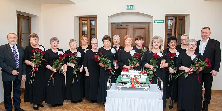 Trzy dekady uniejowskiego chóru. Kantylena świętowała jubileusz [ZDJĘCIA]