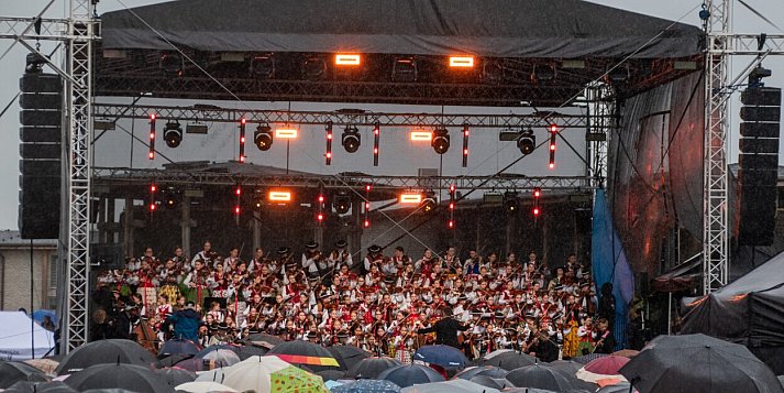 Mała Armia Janosika rozgoniła chmury nad Uniejowem [ZDJĘCIA]