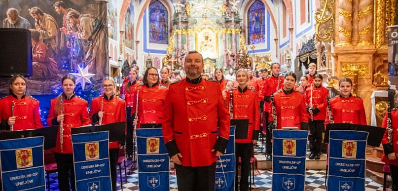 Muzyczne kolędowanie w uniejowskiej bazylice. Orkiestra zaprasza na koncert