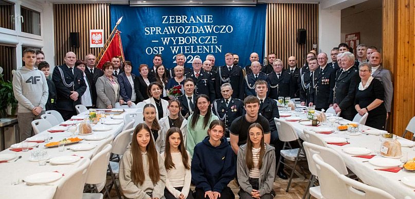 Pół wieku w strażackim mundurze. Bogdan Marciniak przekazuje stery w OSP Wielenin