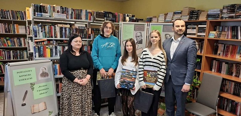 Podsumowano Powiatowy Konkurs Literacki  „Reymont w przekładzie młodych”