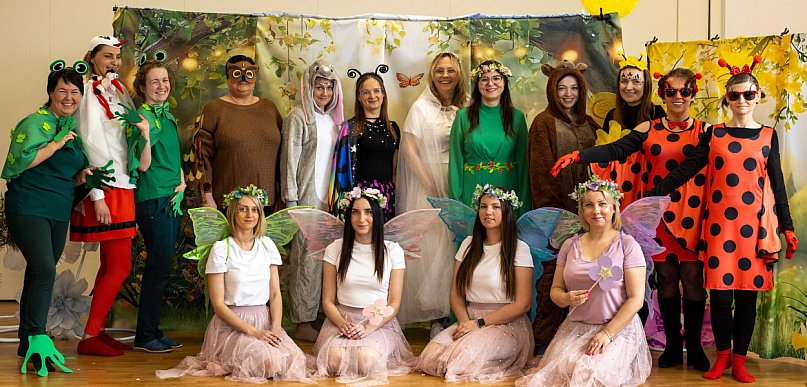 Wiosenne przedstawienie w uniejowskim przedszkolu. W rolach głównych nauczycielki