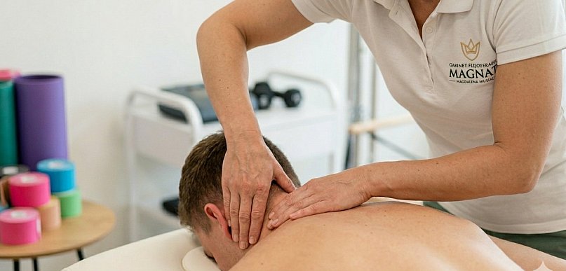 Skuteczna pomoc w walce z bólem i urazami. Jak pracuje gabinet fizjoterapii Magnat