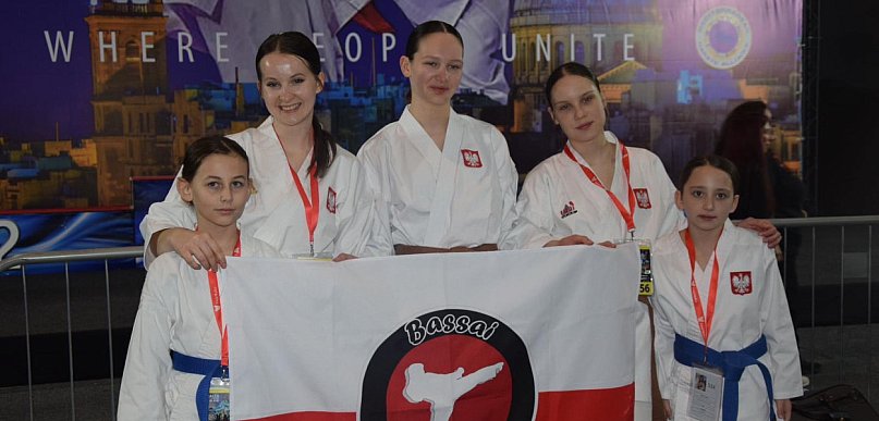 Uniejowski Klub Karate BASSAI na Malcie. Zawodniczki wracają z medalami