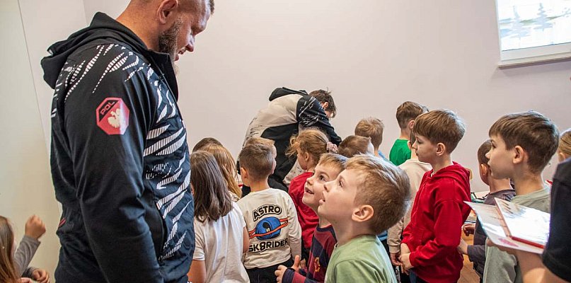 Marcin Tybura odwiedził uniejowskie przedszkole - 17775