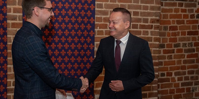 Rusza nabór wniosków na stypendia Burmistrza