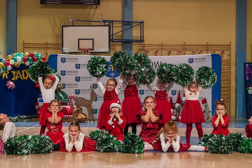 Mażoretki Driady Uniejów zatańczyły na VII Mażowigilii