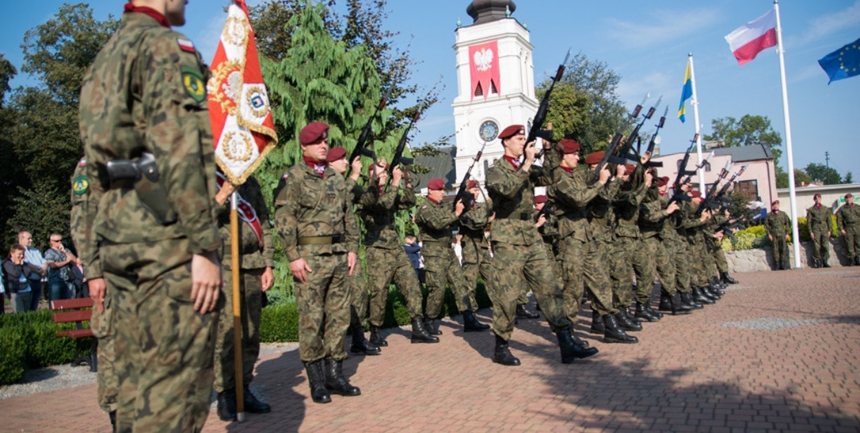 zdjęcie archiwalne uniejow.net.pl