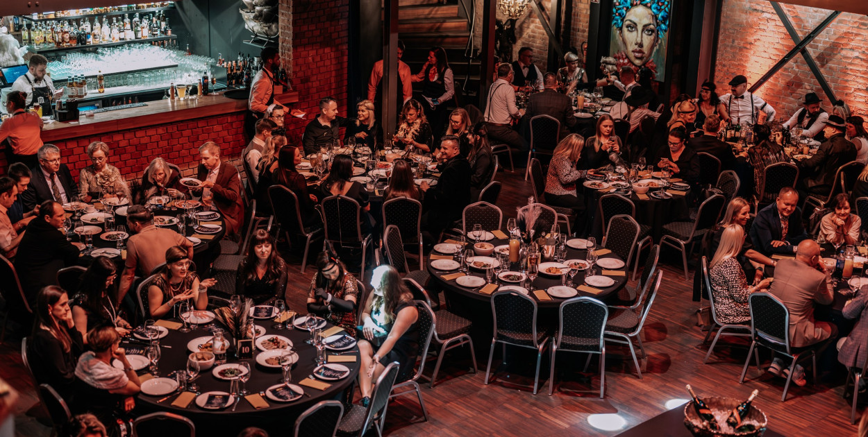 impreza w restauracji