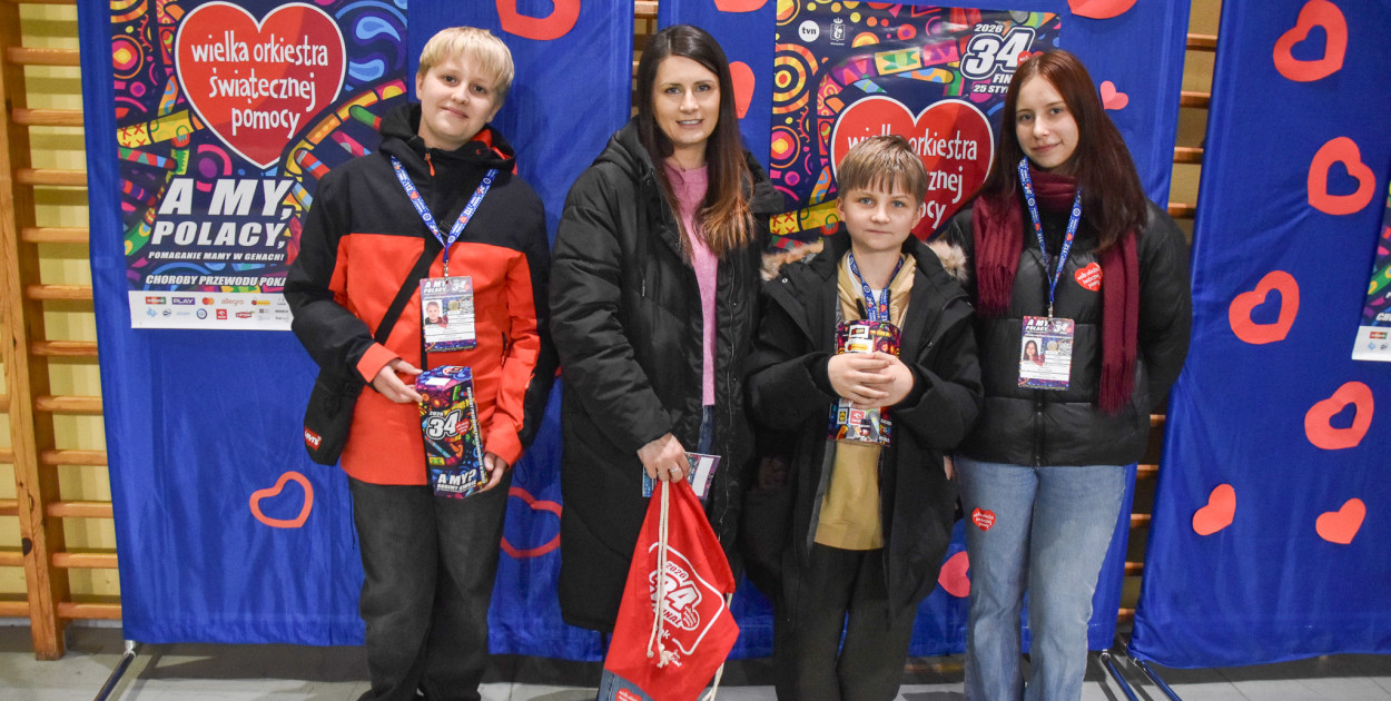Tak Wielka Orkiestra Świątecznej Pomocy gra w gminie Uniejów. [ZDJĘCIA]