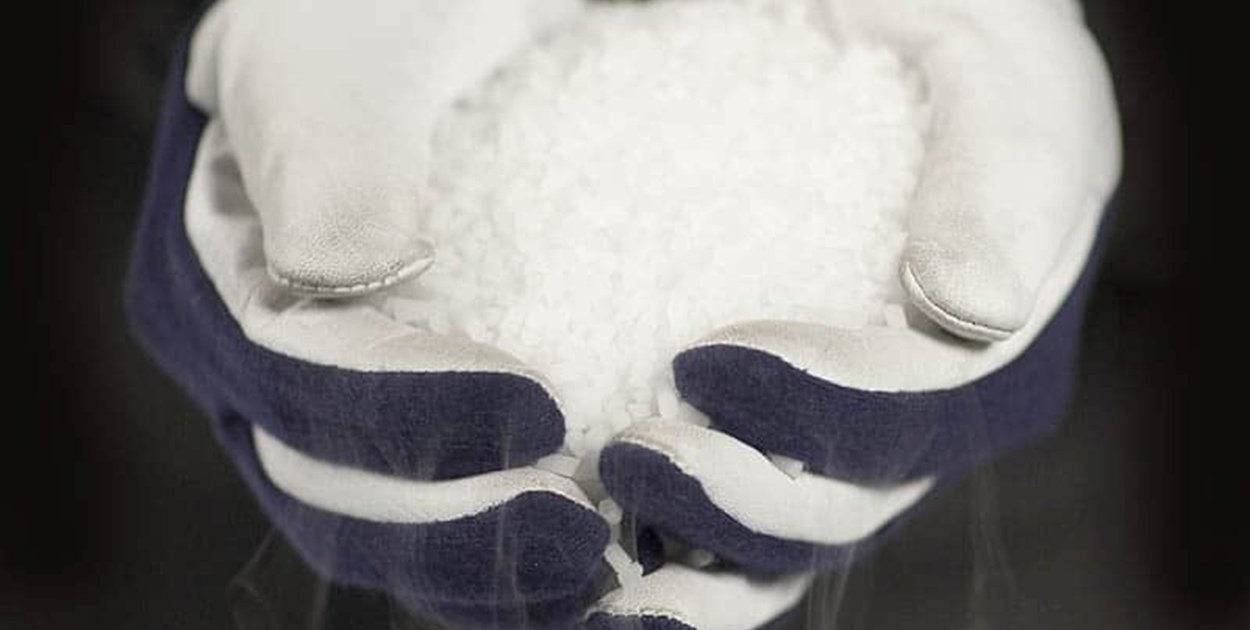 Jak suchy lód zmienia standardy produkcji przemysłowej